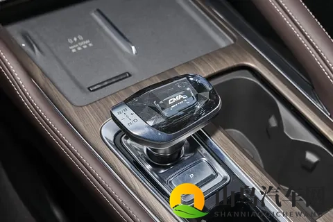 新能源车能替代燃油车?开过星越L再看合资,就明白了-1