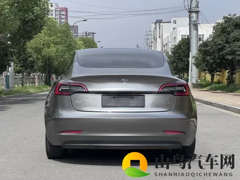 10万出头，圆你特斯拉梦！Model3代步通勤值不值？-3