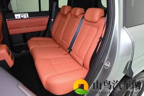 带全家体验了一周,比亚迪方程豹钛7到底能不能打?-2