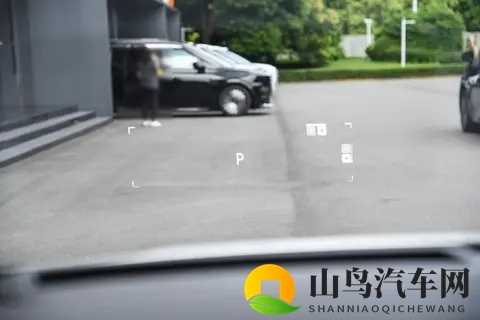 国产MPV竟然这么高端？极氪009凭什么一炮而红？-2