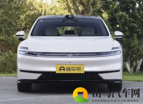 长安启源A06:续航持久,800V快充,还有冰箱-3