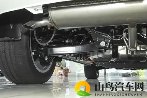 1398万元起!230km超长续航+四驱,这款插混SUV很适合家用-3