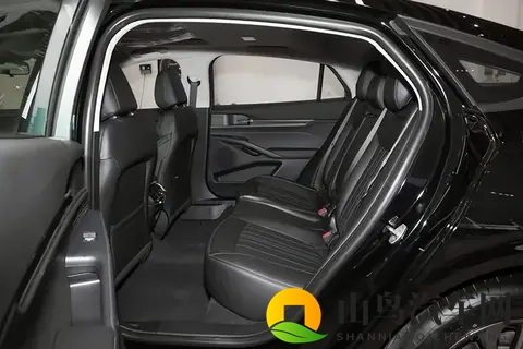 15万落地合资中型车,油耗、空间、动力都给足了惊喜-3