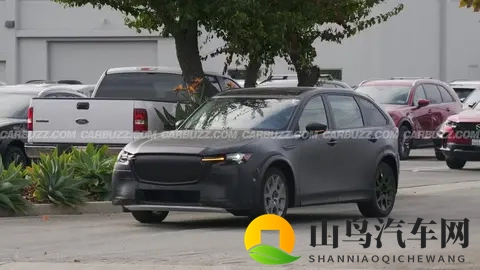 剑指特斯拉 Model Y，马自达全新纯电 SUV 首度现身-2