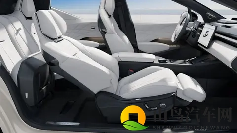 最高续航866km！三款新能源车集中上市 奔驰与两款自主品牌打擂台-1