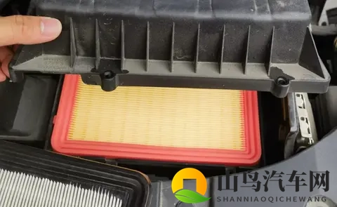 汽车空气滤芯多久换一次？4s店绝对不会告诉你的真相-1