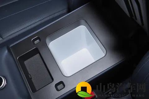 科技赋能的全能座驾：方程豹钛7 190KM四驱Ultra版深度体验!-1