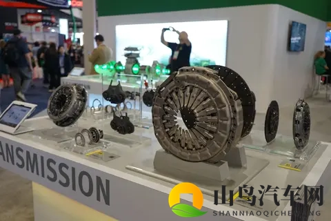 中国自制老人业余性别：老年性别差异在我国自创娱乐中凸显-1