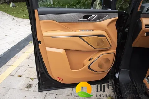 试驾魏牌高山7：57秒破百续航945公里，家用MPV的新选择-2