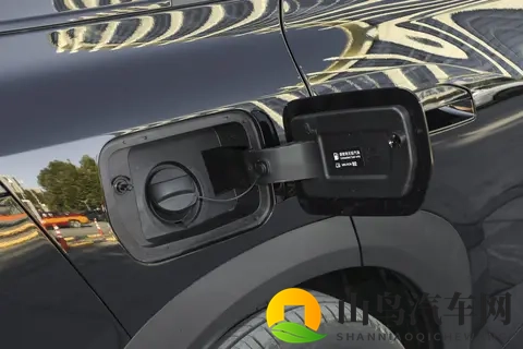 埃安i60增程版初探:均衡表现下的家用新选择-3