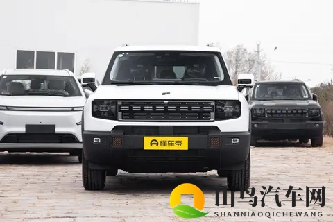 15万混动SUV选它不后悔？四驱+索尼音响，油耗低空间大-1