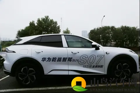 豪华与智能化全都要 全新深蓝S07与海狮06谁做得更好？-1