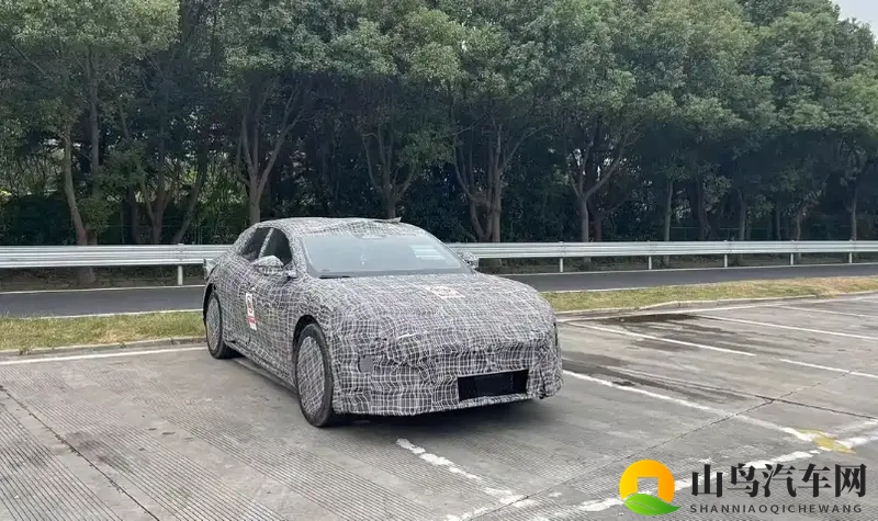 阿维塔06猎装版谍照曝光-1