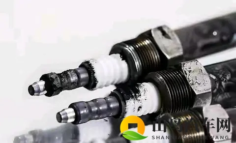 要不要清积碳？冷车启动+加速盯紧这俩信号，比4S店说的还靠谱！-1