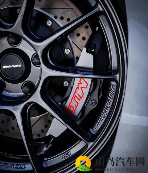 本田雅阁改装MUC前轮CX4四活塞刹车卡钳-3