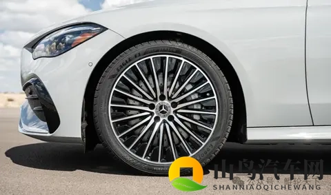 倍耐力、横滨、Radar、固特异和Vredestein集体秀“肌肉”-2