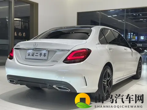 开了不到一年就换？准新一手奔驰C级，这价格真香！-3
