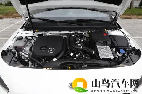 从价格到体验 奔驰 A 级 A 180 L 与 A 200 L 时尚型选购参考-1