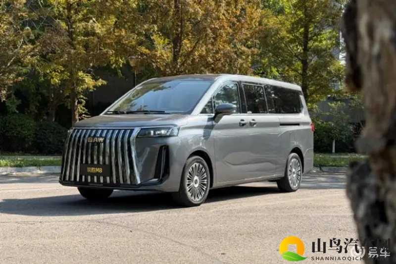 北汽锐胜M8开启预售，16.98万元起-1