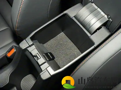 2026款广汽丰田锋兰达稳重、大气，配置丰富，驾驶辅助系统完善-1