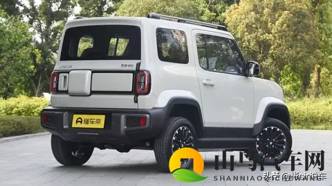 宝骏悦也两周年版亮相！新增配色还有35升前备厢-2