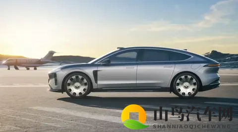 宾利法拉利集体「通电」，超豪华品牌如何「反攻」？-3