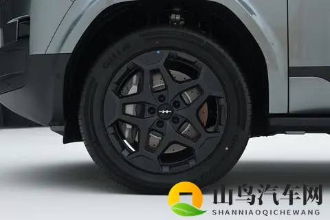 1798万买方盒子，家用、越野两不误，方程豹钛7适合谁？-3