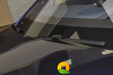 BBA的下一辆，或许真的就是它！41s破百，拥有900V高压快充加持-3