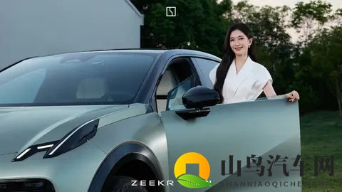 焕新极氪 X 车型 11 月 5 日登场，推出新色“西雅图绿”-1