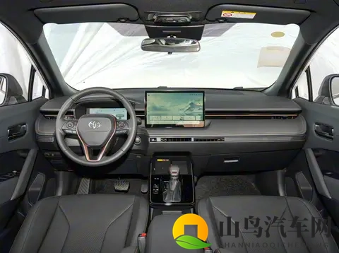 2026款广汽丰田锋兰达稳重、大气，配置丰富，驾驶辅助系统完善-3