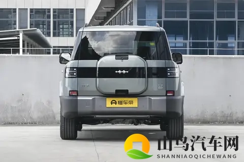 方程豹钛 7：20万级家庭出行的贴心伙伴，科技大空间SUV的实力担当-2