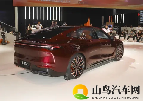 一汽奔腾悦意08申报信息曝光,对标比亚迪秦L,配磷酸铁锂电池-1