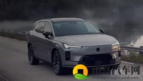 这款紧凑型SUV,9.78万起,配四轮独悬,性价比如何-1