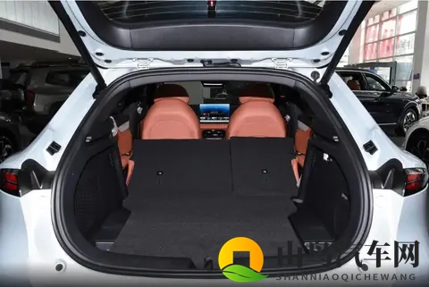 火到国外的国产纯电SUV，9月卖13163台，深蓝S05实力到底如何？-1