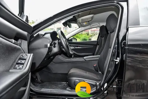 昂克赛拉怎么选:把“人马一体”落到通勤-1