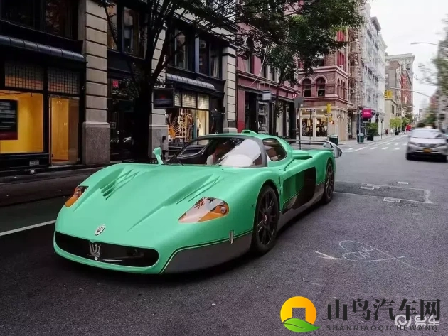 用刷子刷女初中生的脚丫子:个性化定制汽车,开启新驾驶体验潮流-2