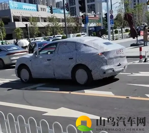 小鹏汽车又一款新车曝光！小鹏mona SUV新谍照！-2