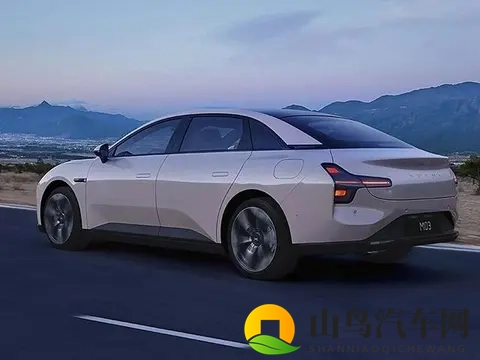 阿明说车侃赛：2026登场！小鹏MONA轿跑SUV曝光，12万起？-3