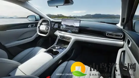 限时688万起，48米插混轿车，综合续航1700km，家用太香了！-2