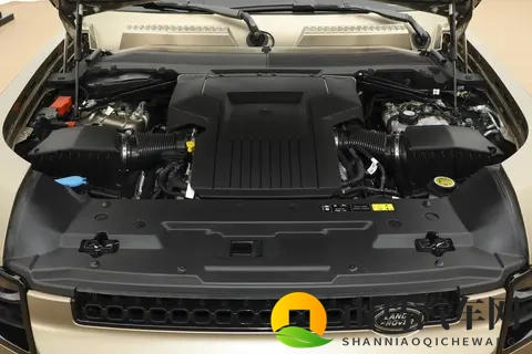 2026 款路虎卫士 OCTA 和 BLACK 版怎么选？16 万差价的背后-3