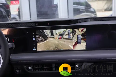 15万预算想买合资家轿？这款B级车，轴距2945mm，蒙迪欧值得推荐-2