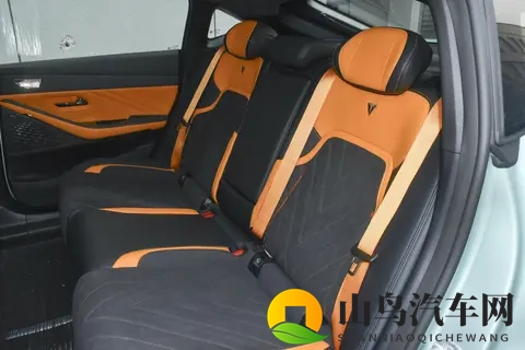 合资和自主差距有多大 马自达EZ-6对比深蓝SL03-2