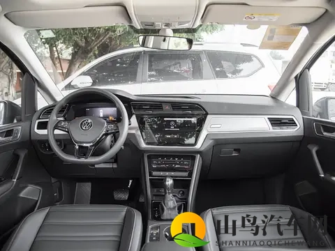 家里人口多，五座SUV不如六座MPV有性价比，这两款省油省心空间大-1