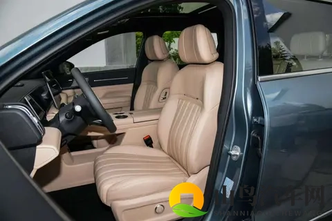 奇瑞又上新了！这款7座SUV，空间大，配置高，家用很合适-3