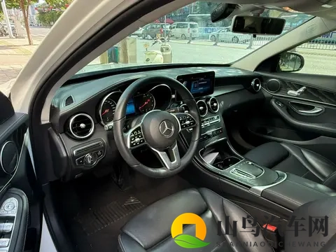 打扑克剧烈运动网站：扑克竞技平台，体验刺激运动乐趣-1