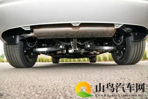 限时换新价1198万,纯电续航230km,第三代蓝电E5 PLUS是否值得买-2