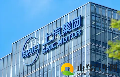 6旬老汉登台打手游,魏建军为全新坦克400拼了-1