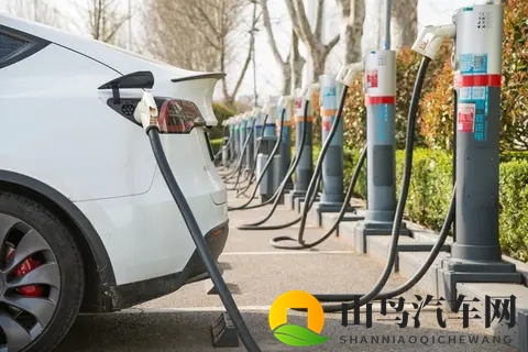 为什么说年底?新能源车迎来销售高峰-3