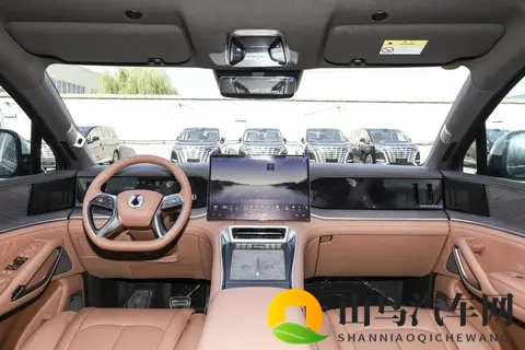 家庭出行，深蓝S09和腾势N9谁更适合？看完对比选车不纠结-3