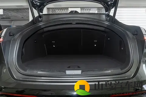 试驾体验：650km续航加持，全家出行轻松不焦虑-3